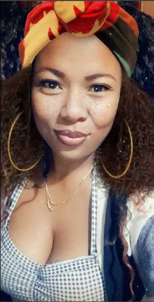 Lolah20 - Amatrice photos video webcam sexe
