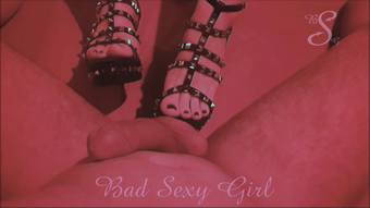 BadSexyGirl - Watch video preview !